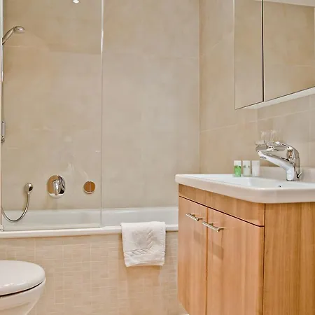 Delta - Griwa Rent Ag Appartement